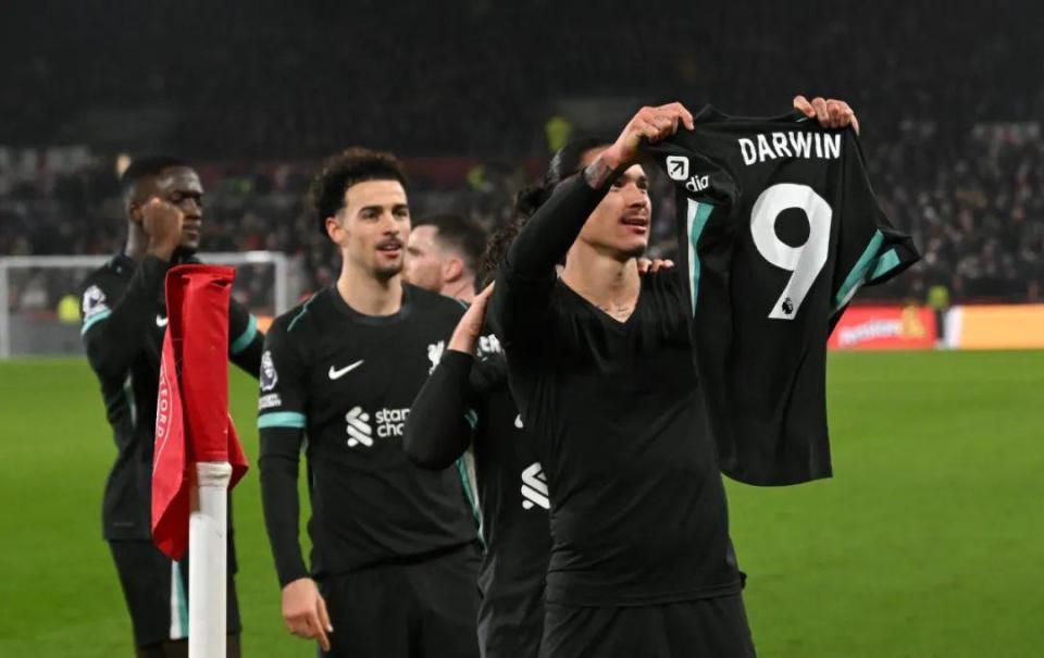 每一拍都是爱心！张江镇这场街区羽毛球比赛挥洒汗水，更温暖人心