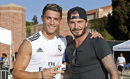 如何评价哈维·阿隆索的球员生涯，他的表现怎么样？