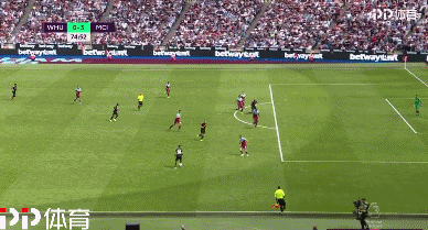 足球亚洲杯官方宣布采用新技术球衣，轻至68克