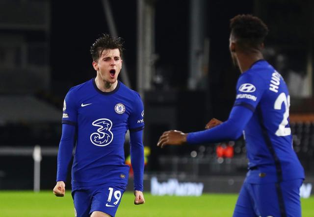 对猛龙跨季10连胜！布伦森35+6三分势不可挡 与场边球迷对喷太经典