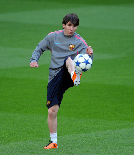 向余望谈冲超：感谢球迷和教练团队这一年的努力，我们做到了