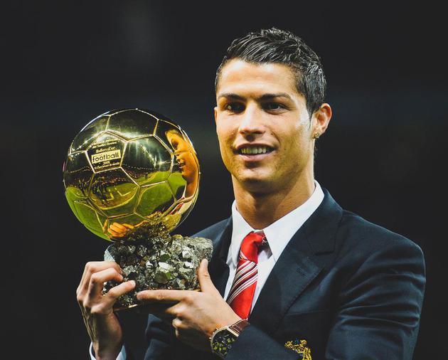 2021全锦赛获亚军！陈梦樊振东赛场携手，双向奔赴情谊令人动容